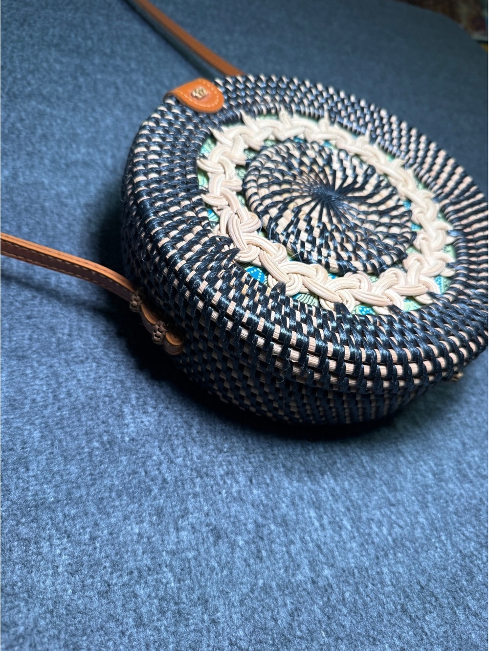 Round multicolor Rattan Handbag - Picture 11 of 11